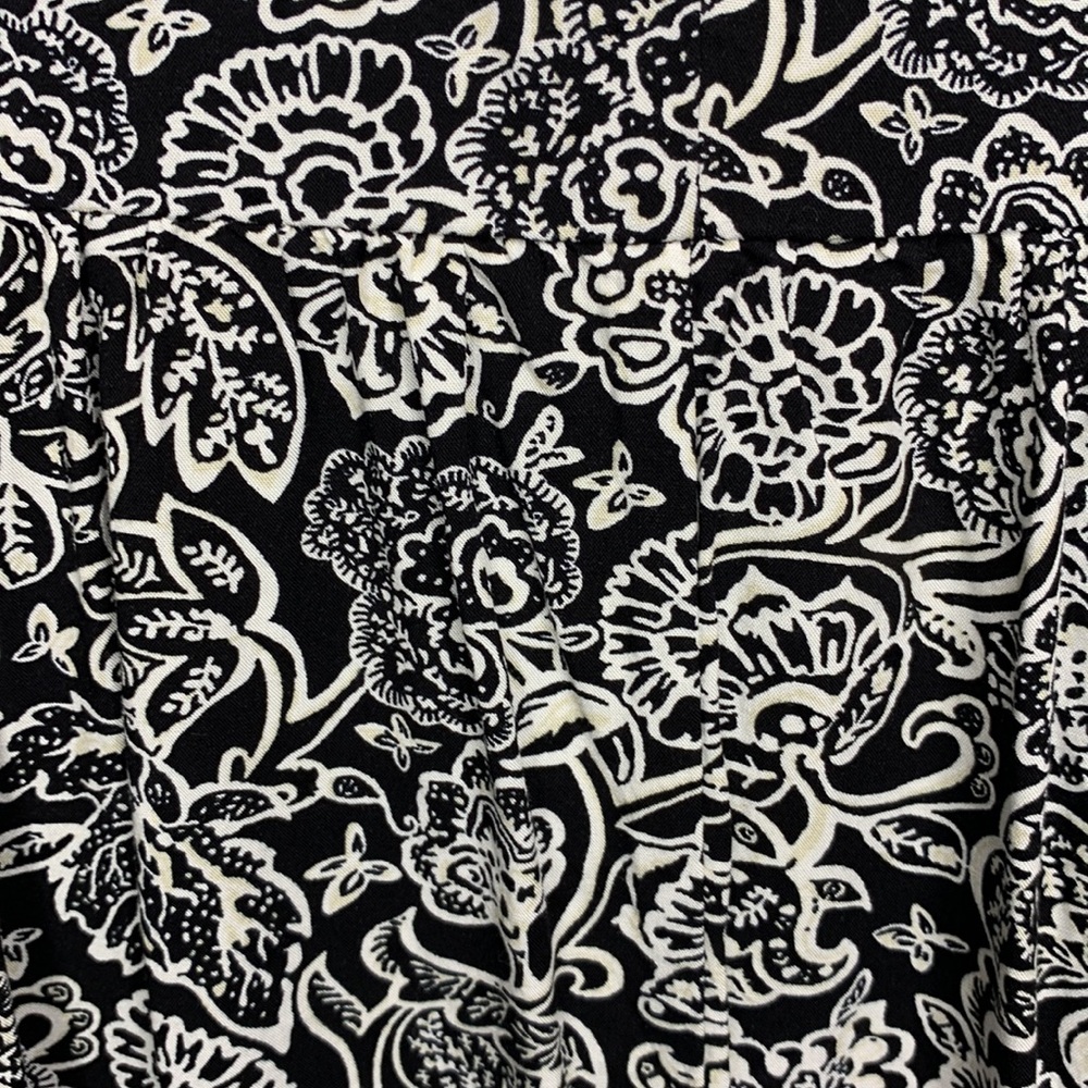 OLD NAVY Dress Black & White Floral Shift Rayon V-Neck Casual Lightweight Large - Picture 3 of 9